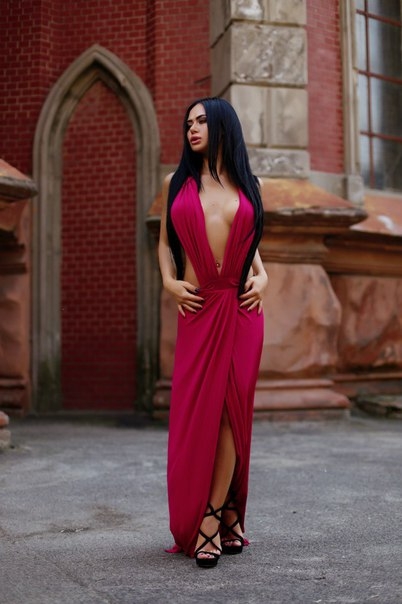 Обворожительная красотка с изумительной фигурой приглашает в гости и обещает максимум удовольствия и страсти. Ты будешь в восторге от встречи со мной, звони и убедись! 21345, 23 года